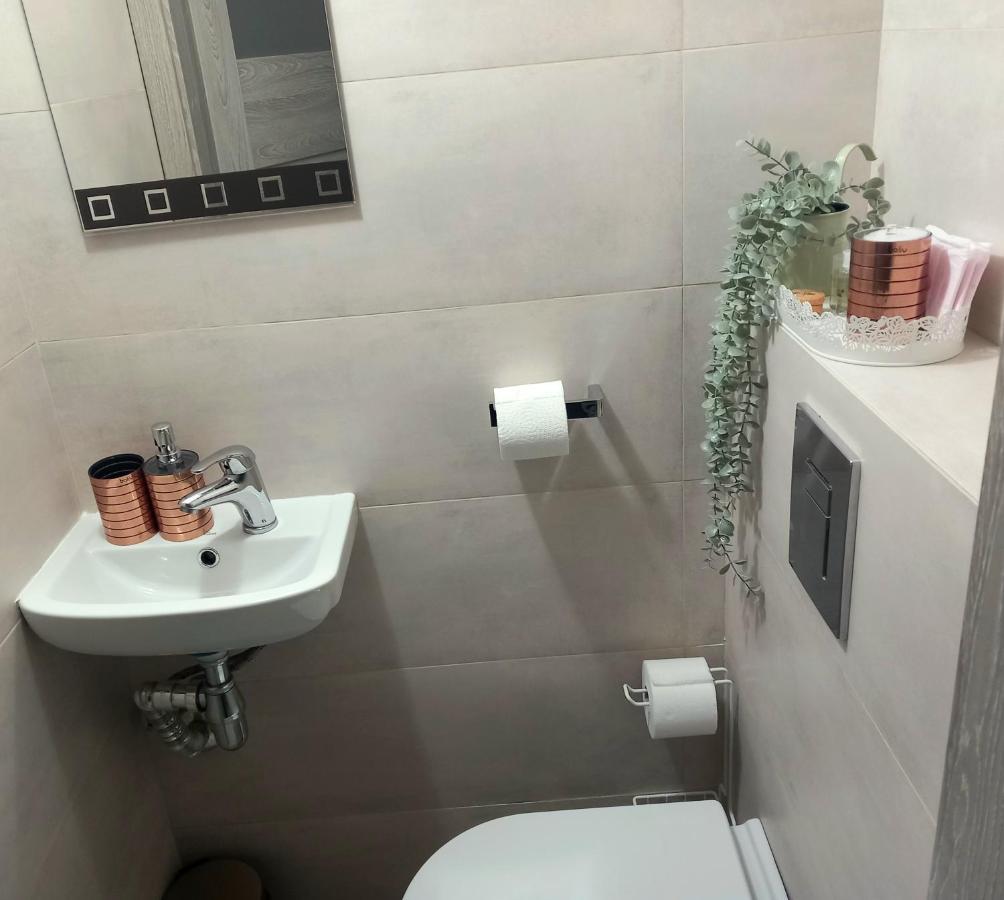 Hola Apartamenty Piotrkowska ウッチ エクステリア 写真